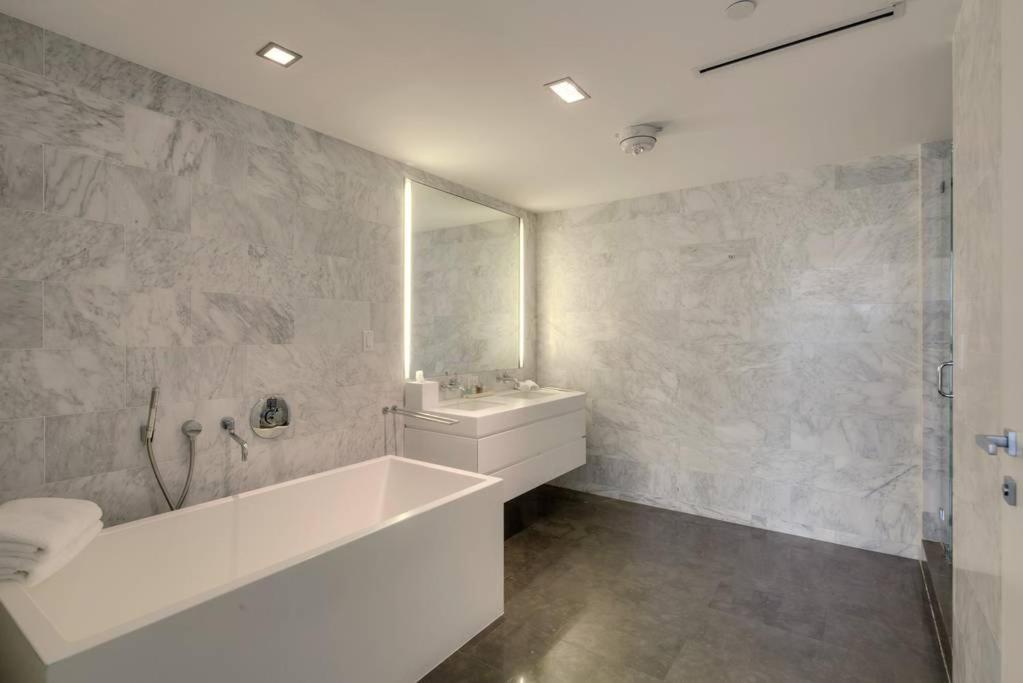 Luxury Boutique Suite Collins Ave Маями Бийч Екстериор снимка